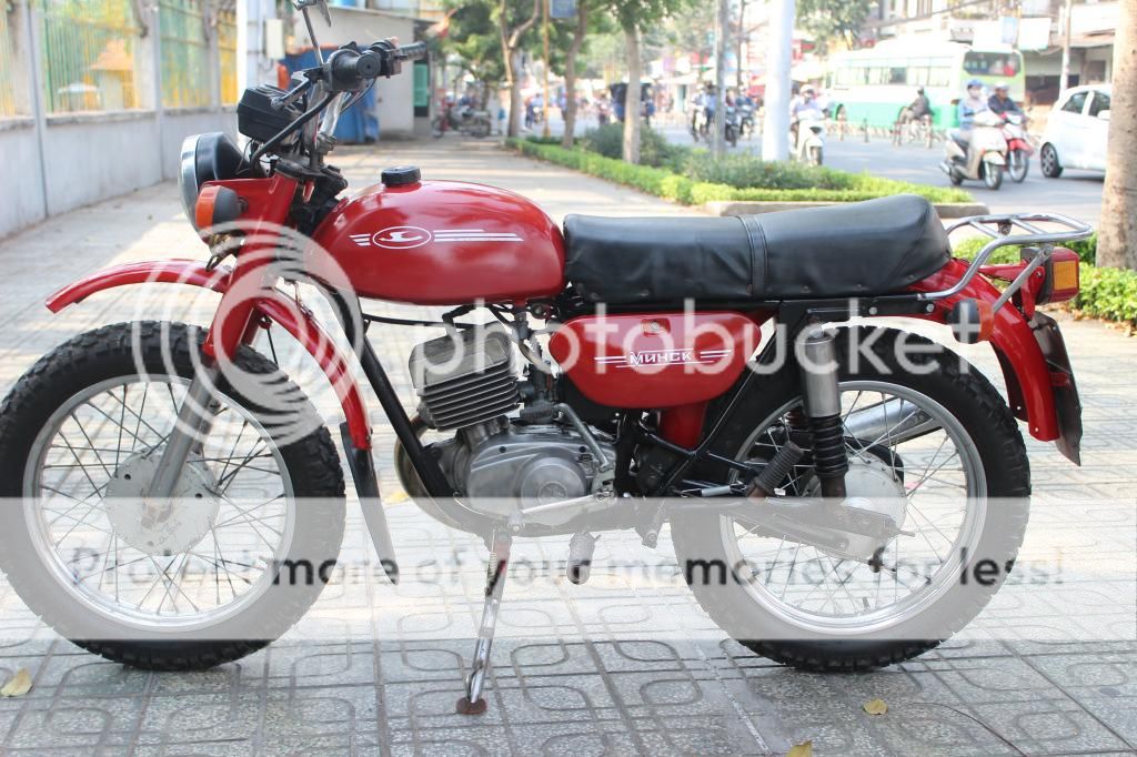 Minsk zin mới toanh ra đi giá bèo